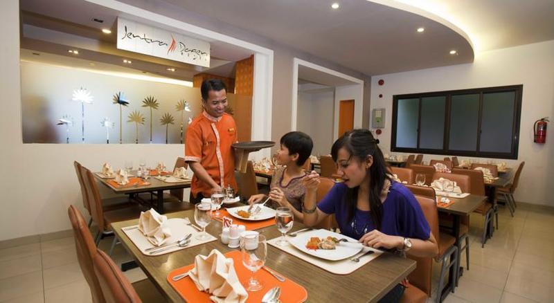 Jentra Dagen Hotel Malioboro Yogyakarta Exteriér fotografie